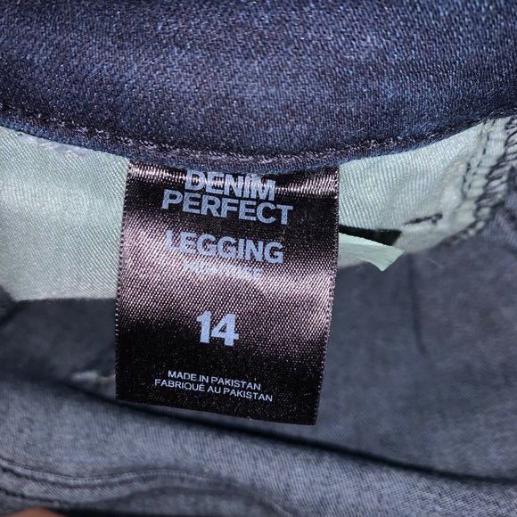 Express Jeggings - Picture 3 of 4